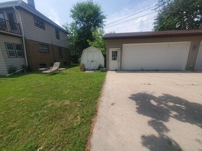 Photo - 421 W Oakland Ave Unit 502