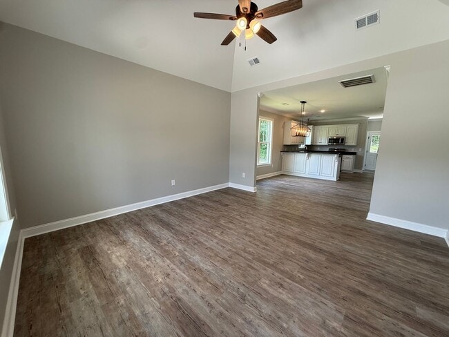 Photo - 4508 Pintail Pl SW