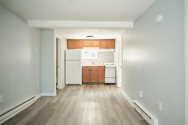 Building Photo - 73 E Main St Unit 2 Rental