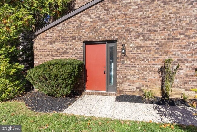 Photo - 707 Mountainview Dr