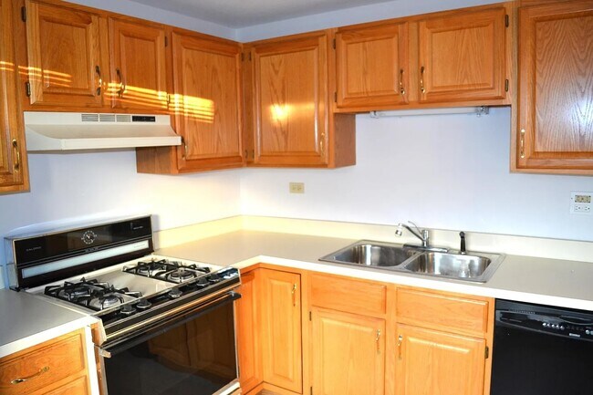 Photo - 1306 Forestdale Ct Unit 1306