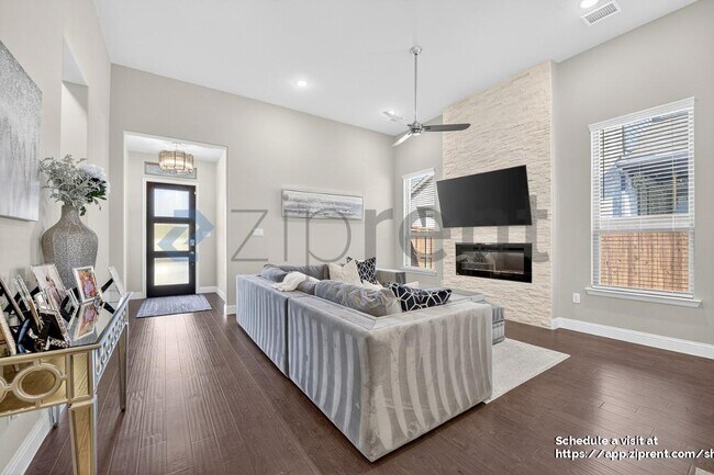 Photo - 7313 Zachery Dr