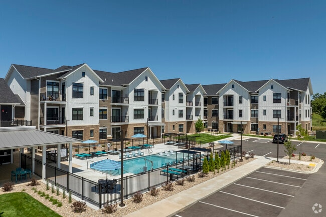 Homestead Luxury Apartments