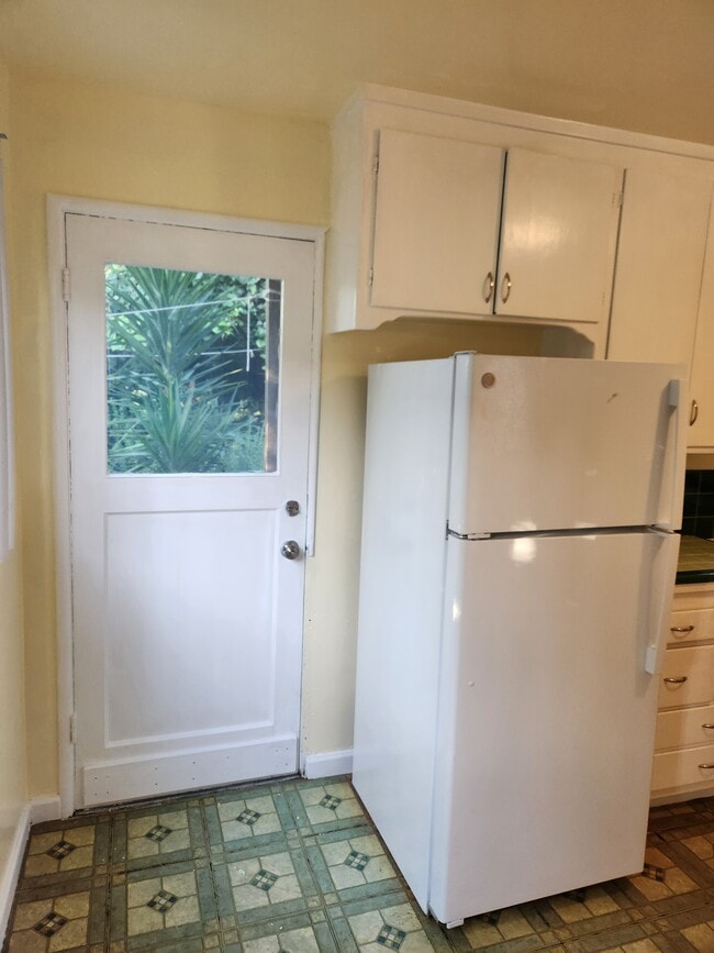 Back door - 1327 Parker St Unit 1327 Parker St Apt A