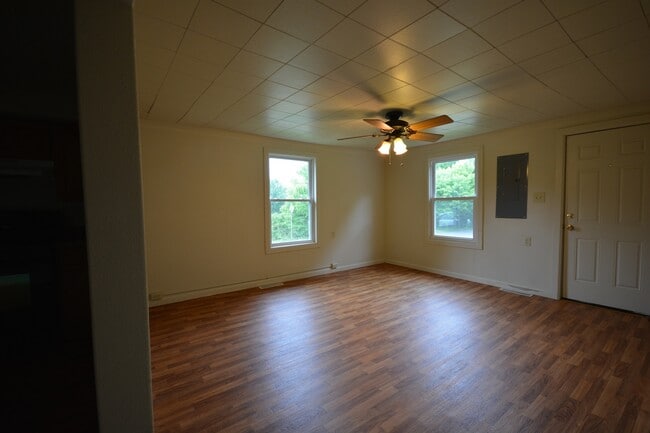 Photo - Rent this 2 Bedroom house with a 1 car garage.