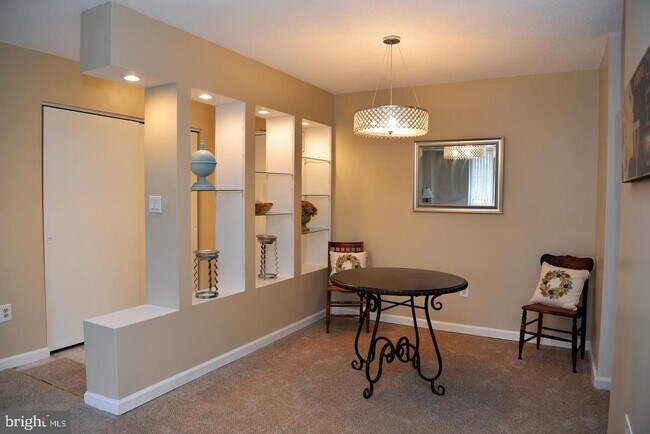 Photo - 4600 S Four Mile Run Dr Unit 106