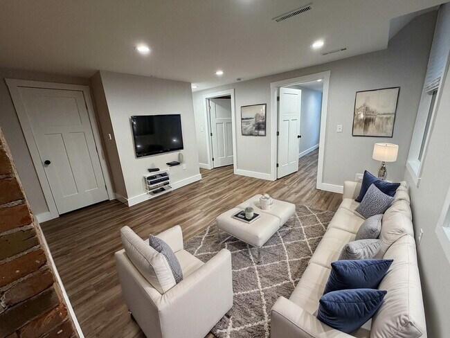 Photo - 2153 Loth St Unit 2