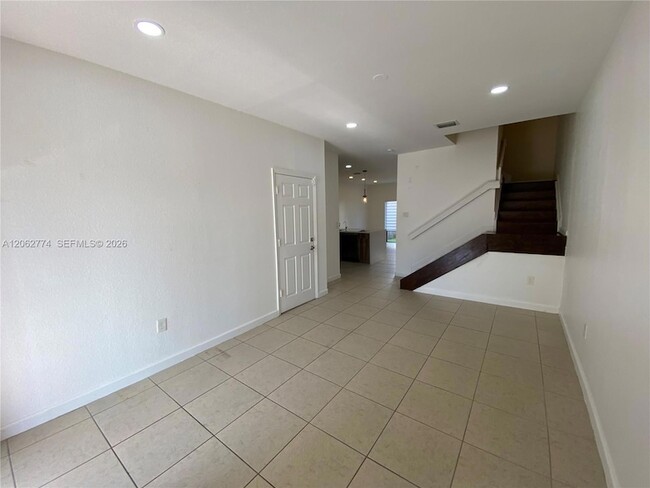 Photo - 343 NE 37th Terrace
