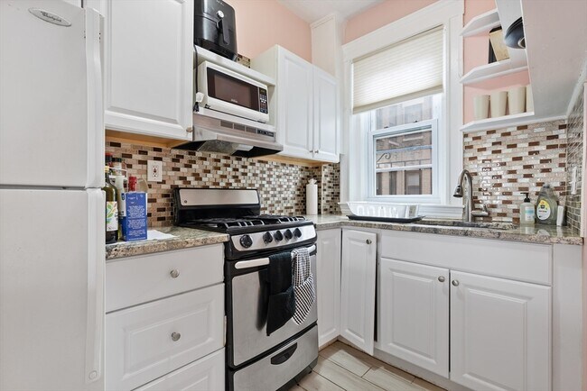 Photo - 1568 Commonwealth Ave Unit 8