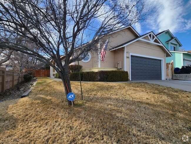 Building Photo - 2 Bedroom home in Reno remodeled