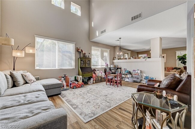 Photo - 10617 Austin Bluffs Way