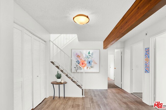 Photo - 20948 Waveview Dr House
