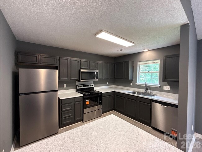 11111 Meadow Bank Ln