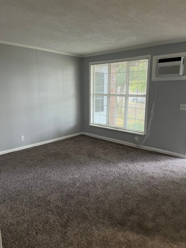 Photo - 2437 Herman St Unit B