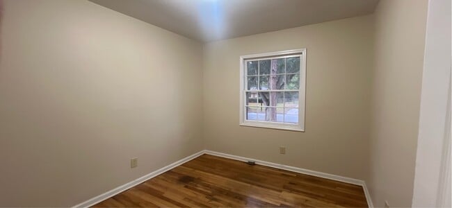 Photo - 712 Goodall Ave