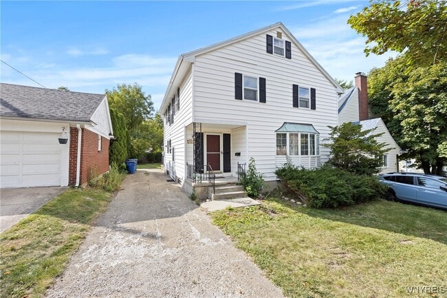 Photo - 80 Capen Blvd