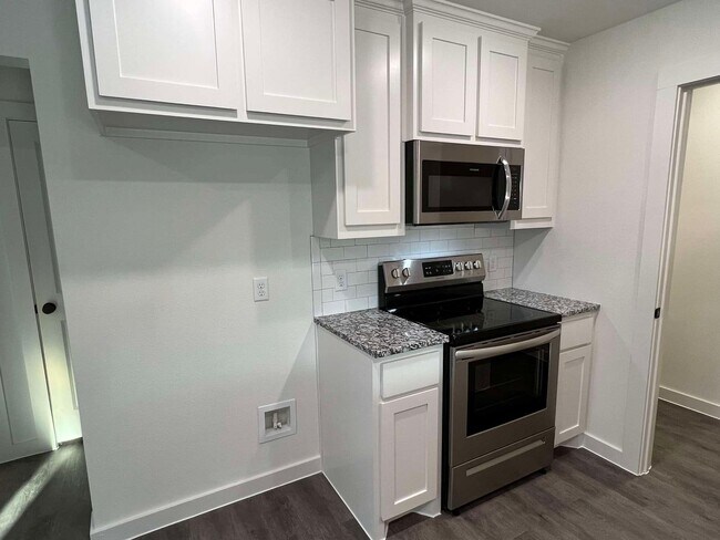 Photo - 2428-2430 South Fannin Avenue Unidad 2430