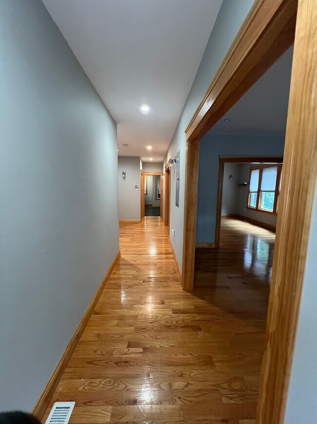 Photo - 152 Winchester St Unit 1