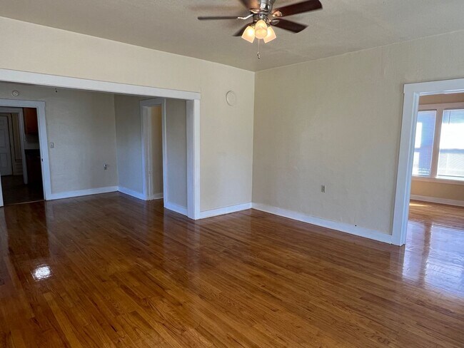 Photo - 2 Bedroom 1 Bath House For Rent!