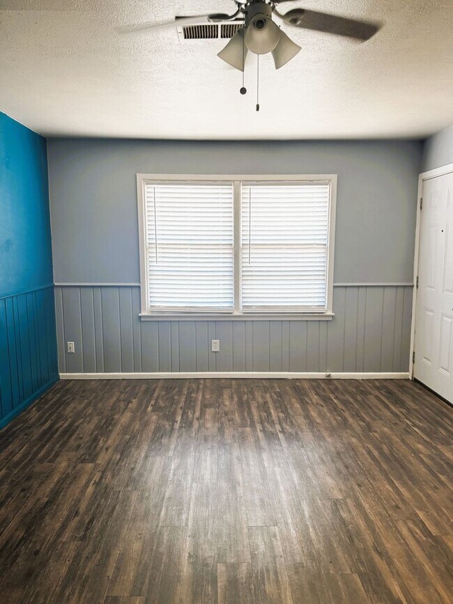 Photo - 2014 54th St Unit B