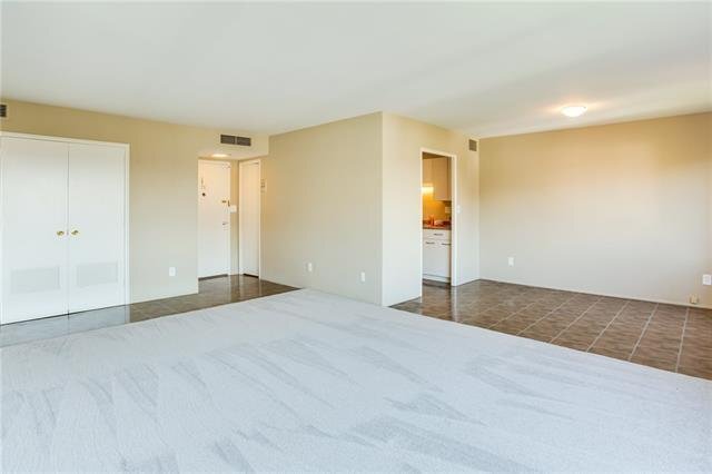 Photo - 4550 Warwick Blvd Unit 909