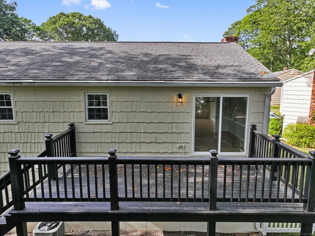 Photo - 29 Magellan Dr