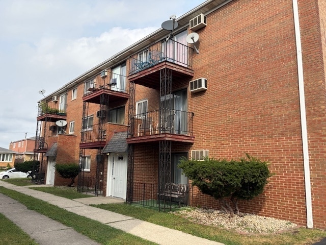 Building Photo - 6153 W 64th Pl Unit 1C