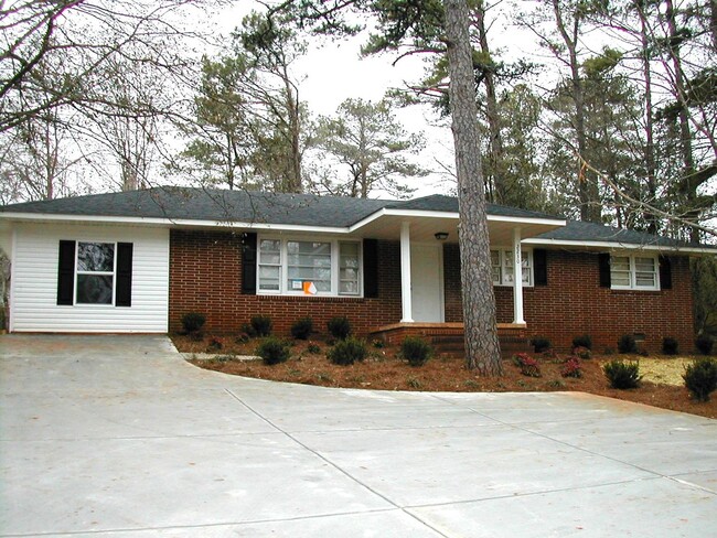 Five Points 5br House - FALL 2025 PRELEASE - Five Points 5br House - FALL 2025 PRELEASE