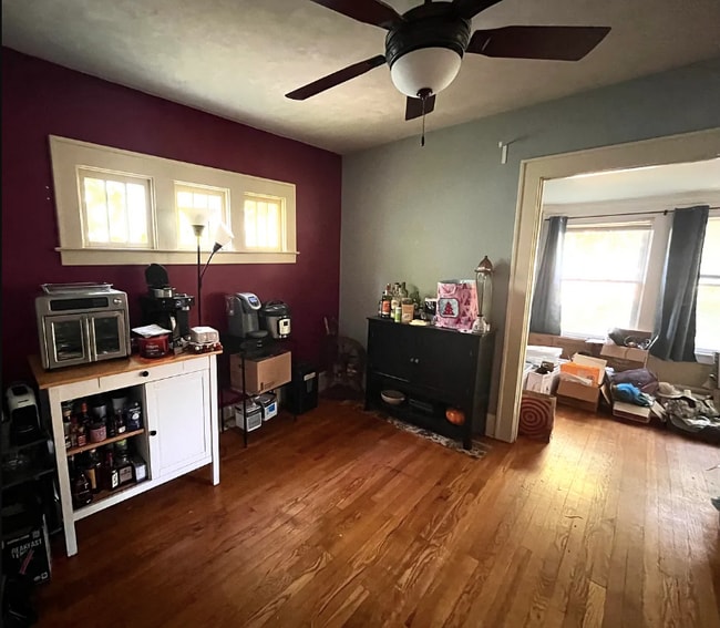 Building Photo - 160 Miles Ave Rental