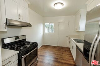 Building Photo - 547 1/2 Brooks Avenue Apt #back, Los Angeles, CA 90291 - 5 BR 3 BA house