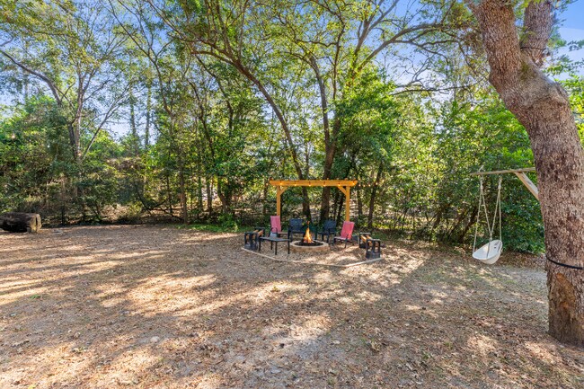 Photo - 319 Hideaway Lane Central