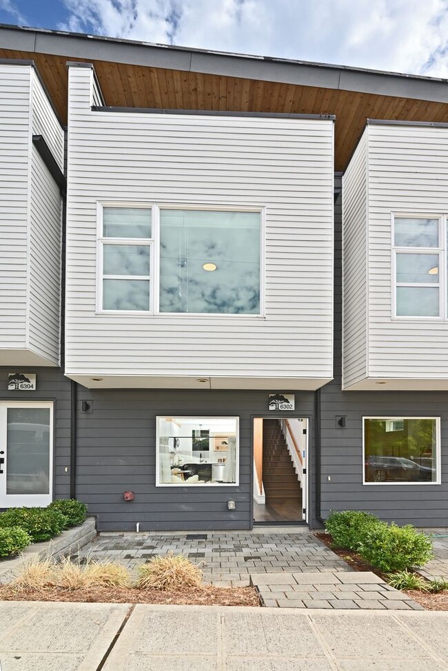 Photo - Modern 3-Level Townhome (2020) with Private Roof Deck & A/C