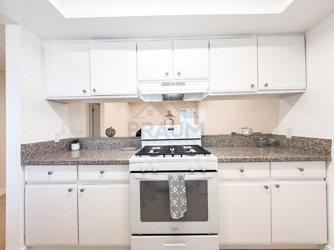 4638 Tilden Ave Unit 7