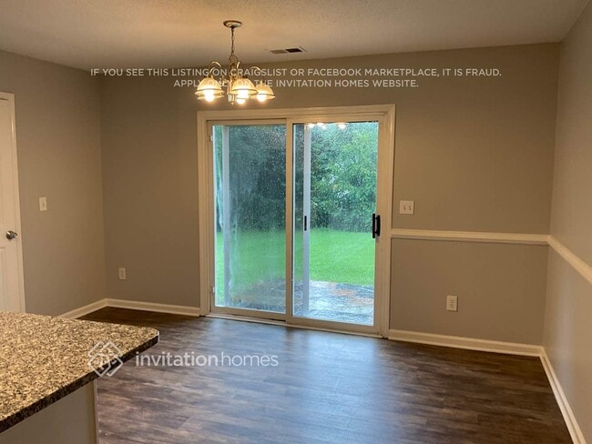 Photo - 915 Jordans Pond Ln