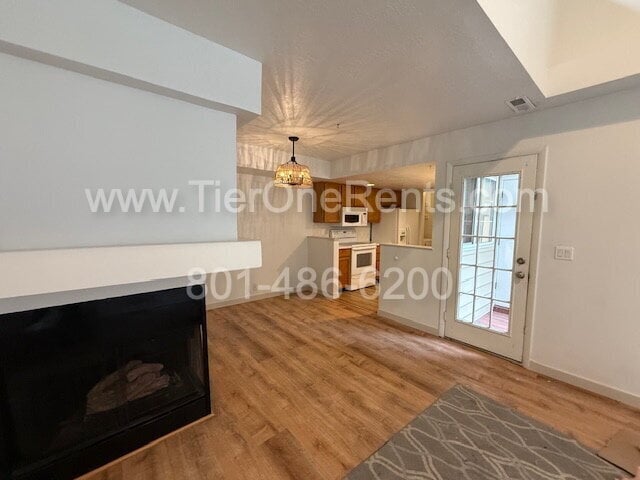 Photo - move in special: $500 off first months rent Unit 5429