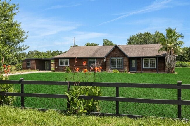 Building Photo - 36704 Broncho Rd Rental