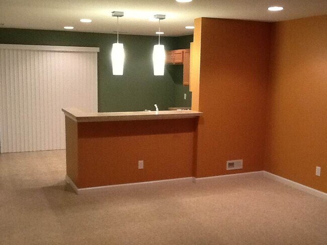 Photo - 8468 Cromwell Ct