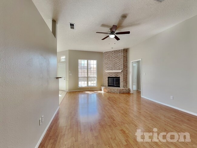 Photo - 8427 Rio Verde Pl NW