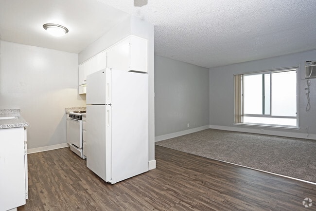 Interior Photo 5
