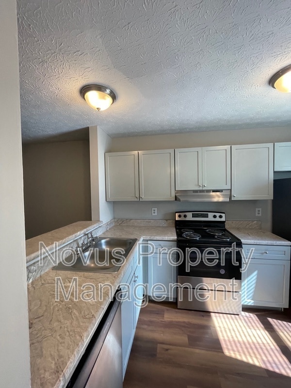 Photo - 711 South St