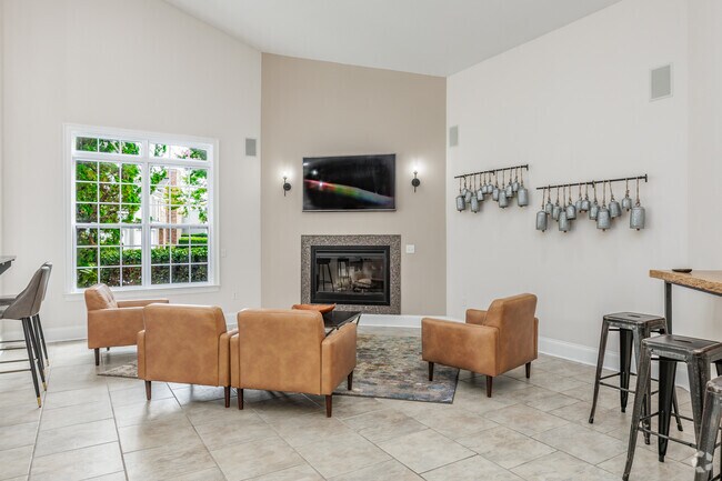 Leasing Center
