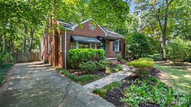 Photo - 2126 Arnold Dr