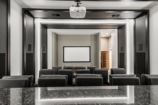 The Knoll at Stone View