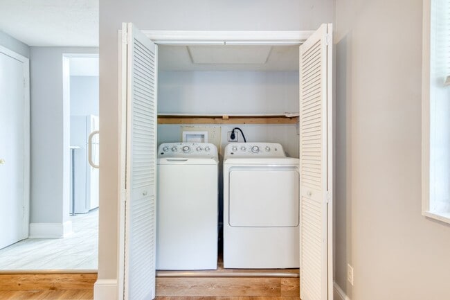Photo - 210 Roanoke St Unit Apartment A