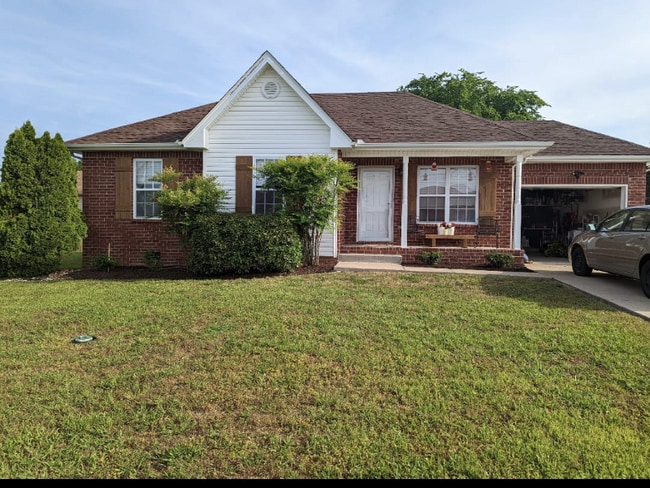 Building Photo - 1326 Christine Dr Rental