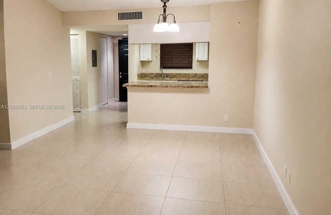 Building Photo - 6292 La Costa Dr Unit M