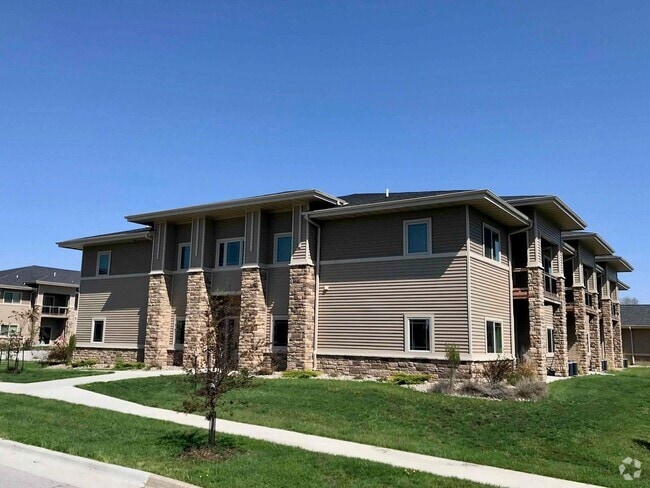 Building Photo - 2715 Bobcat Dr Unit BD2715-102 Rental
