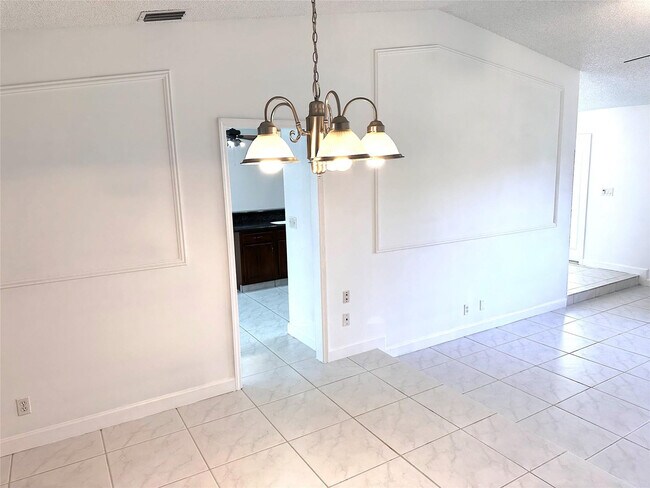 Photo - 676 NW 107th Ln