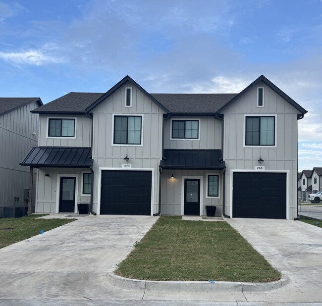 Building Photo - 1754 E Rex Rd Rental