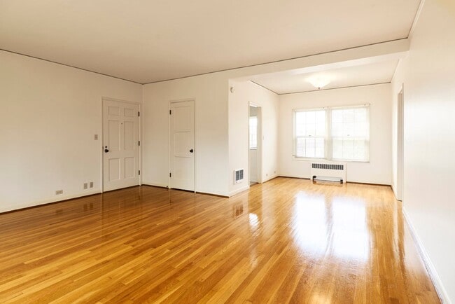 Photo - Parkview Apartments